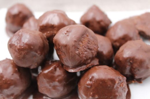 Are you trying to get more plant based protein in your diet? If you answered "yes", then these bites are for you! Pea protein, almond butter and chocolate are combined to make the perfect afternoon or after-workout snack!