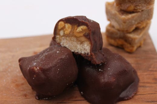 Have you ever heard of an O'Henry Bar? Being from Canada, I decided to see if I could combine chocolate, peanuts and caramel to form a gluten free, keto copycat version of the iconic O'Henry candy bar.