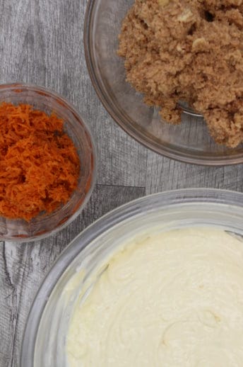 This absolutely delicious dessert combines 2 of my favourites - carrot cake and cheesecake. Taking carrot cake and dropping it by the spoonfuls into a decadent cheesecake, makes the ultimate dessert. Gluten-free, keto and easy to make, serve this is the most amazing dessert.