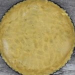 With only 5 ingredients, this crust can be used as a pie shell or a tart crust. Shortbread in texture and taste, this crust requires only almond flour, salt, stevia, butter and an egg. Gluten Free, Keto and simple, this will quickly become your go to crust for all your desserts.