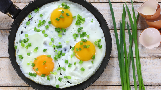 Follow me as I attempt my first egg fast. Simple and easy meals, keto and many Whole30 approved.