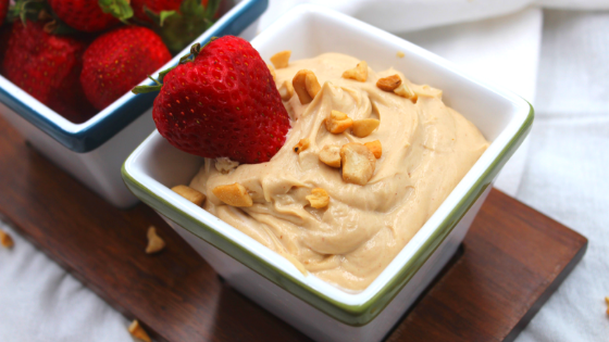 Simply combining ricotta, sweetener, peanut butter and vanilla, this dip is made in seconds. Serve with some low carb fruit for a deliciously easy summer dessert.