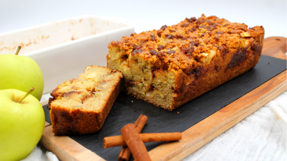 This amazing apple cinnamon crumb bread uses either apples or chayotes to keep the carbs low. Healthy, delicious and easy to make, you can have homemade keto, gluten-free apple cinnamon crumb bread in minutes.