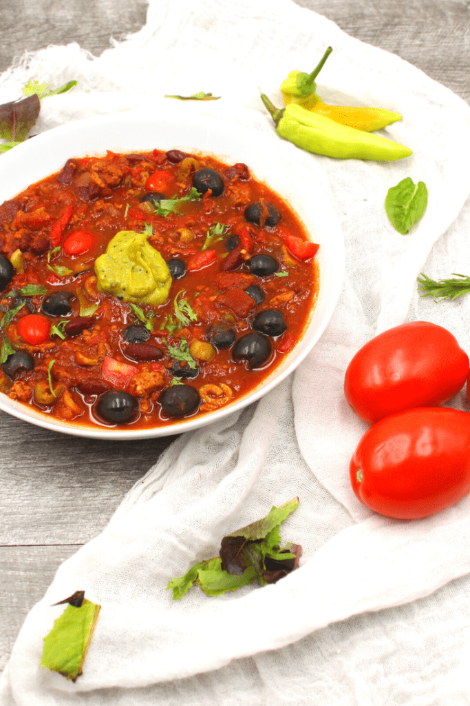 Weeknight chili? Impossible? Absolutely not! This 8-ingredient chili is made in an instant pot and is Whole30, Paleo and Keto approved!