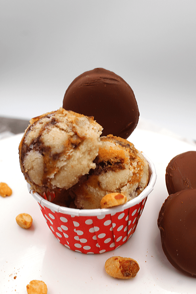Salted peanuts, chocolate swirls and shortbread cookie is the perfect keto and gluten-free Tagalong cookie dough