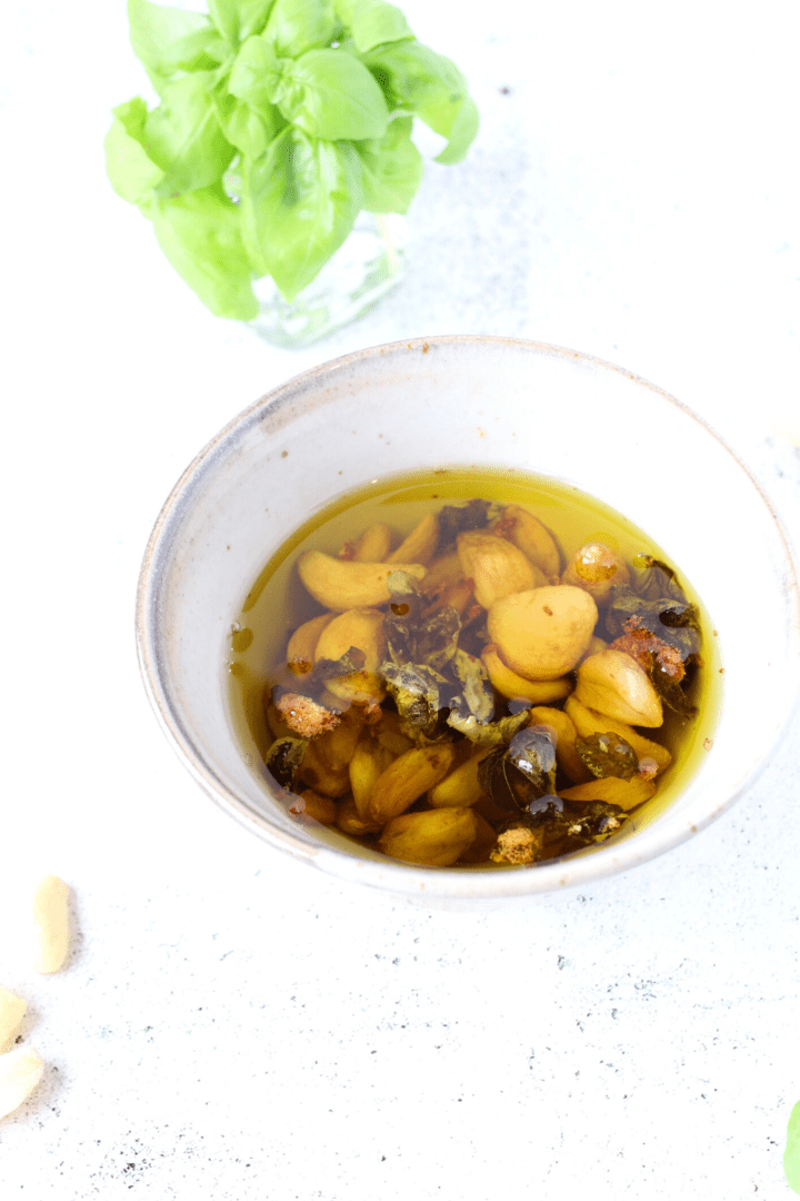 Homemade Garlic Olive Oil and Garlic Confit Low FODMAP Oil