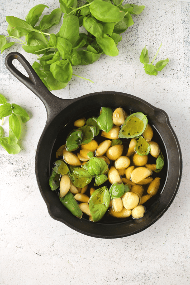 Homemade Garlic Olive Oil and Garlic Confit Low FODMAP Oil