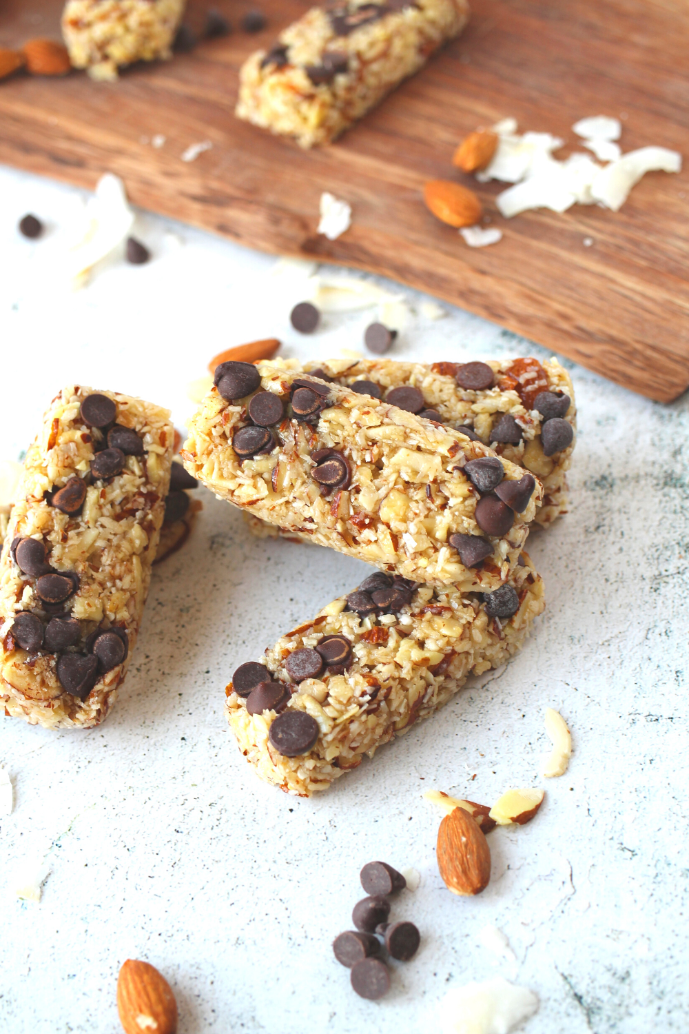 keto granola bars made with coconut nut, almonds and chocolate chips