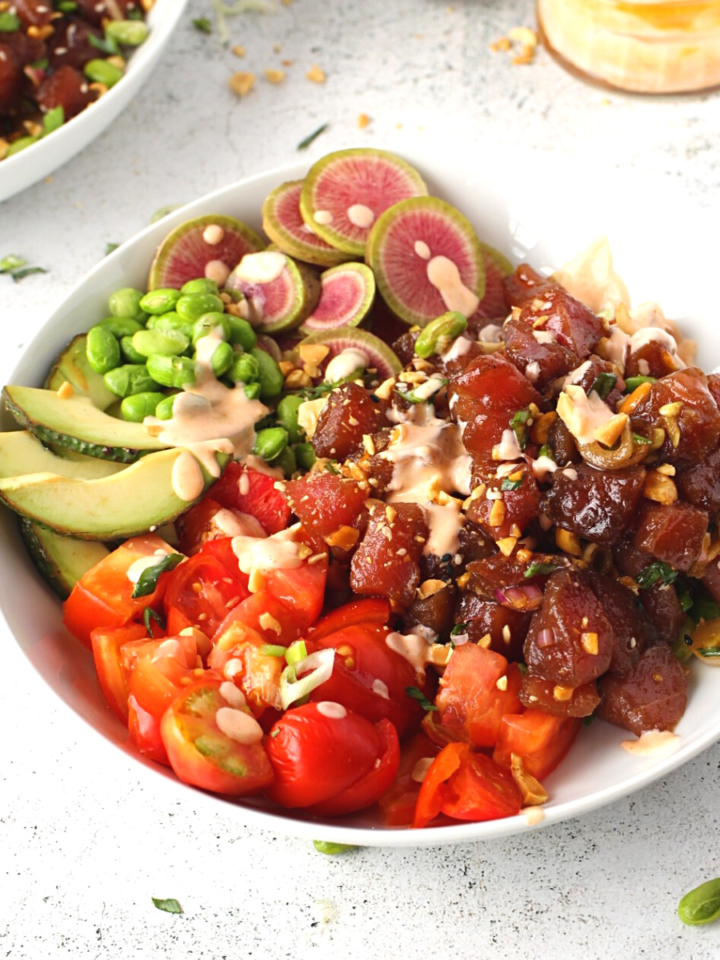 amazing tuna with the perfect sauce for a healthy poke bowl