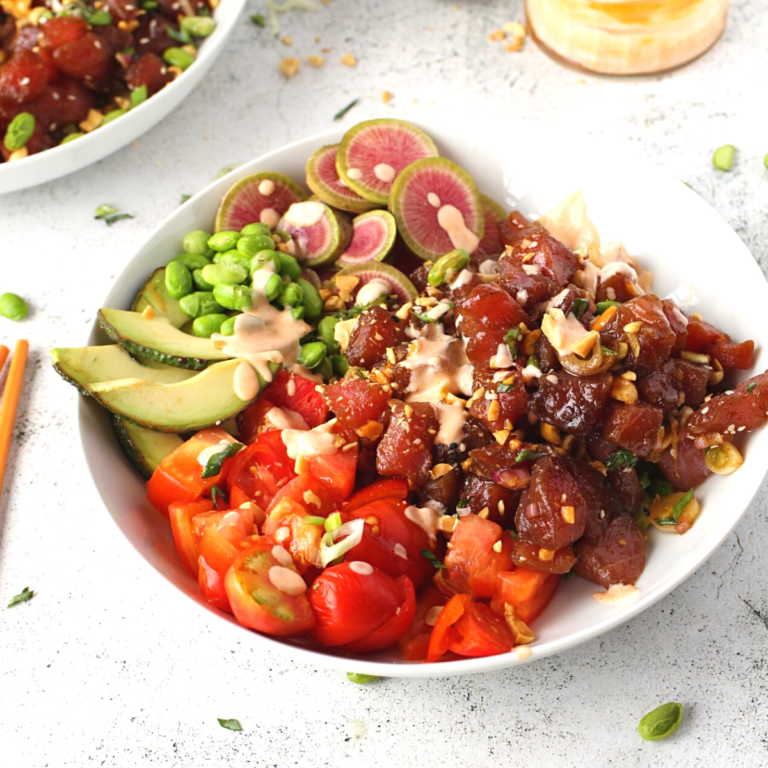 amazing tuna with the perfect sauce for a healthy poke bowl