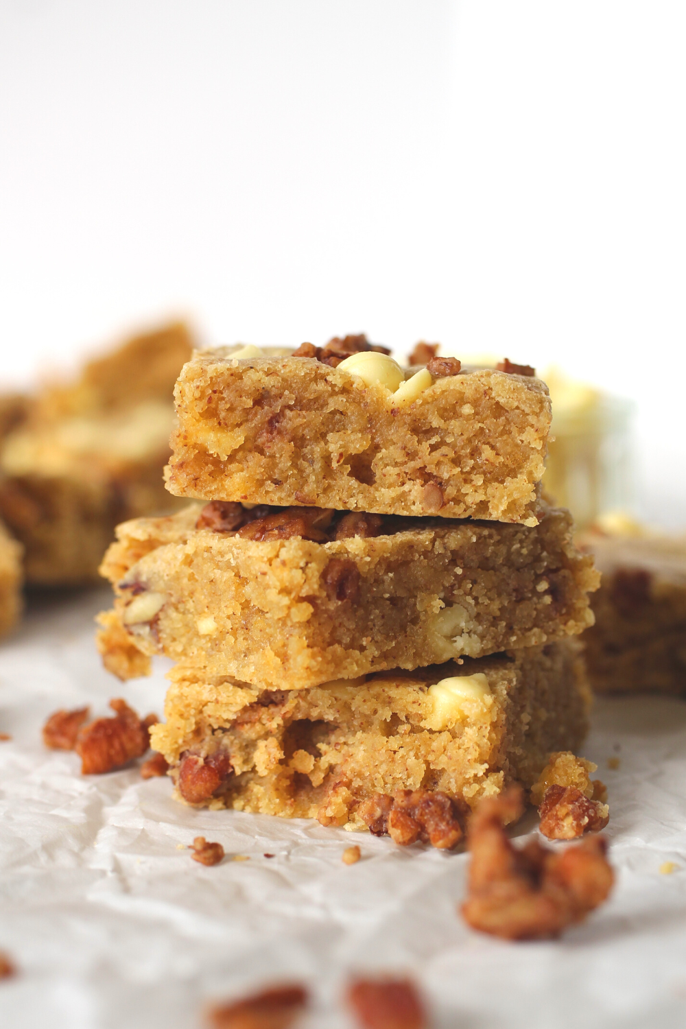 keto blondies made with keto white chocolate