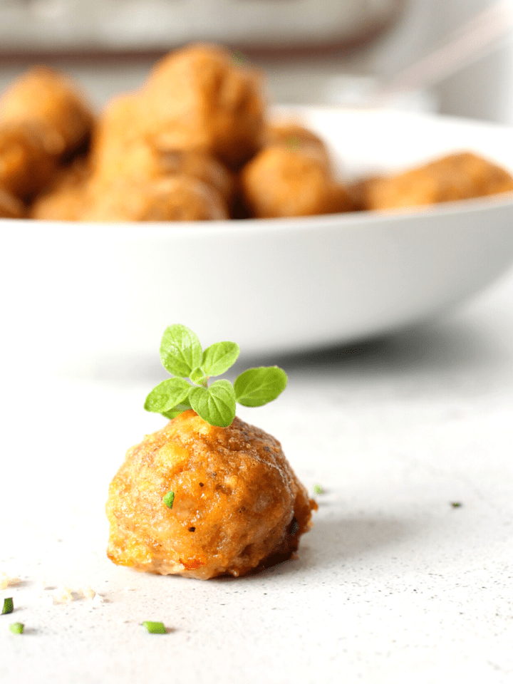 the best keto sausage balls only require 3 ingredients
