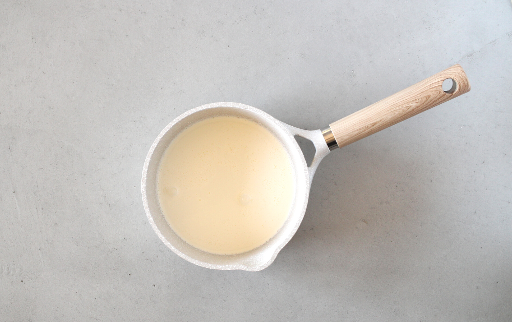 Instructions - Bring the ultra-pasteurized heavy cream to a boil