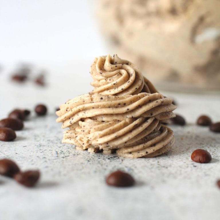 easy keto espresso mascarpone frosting piped