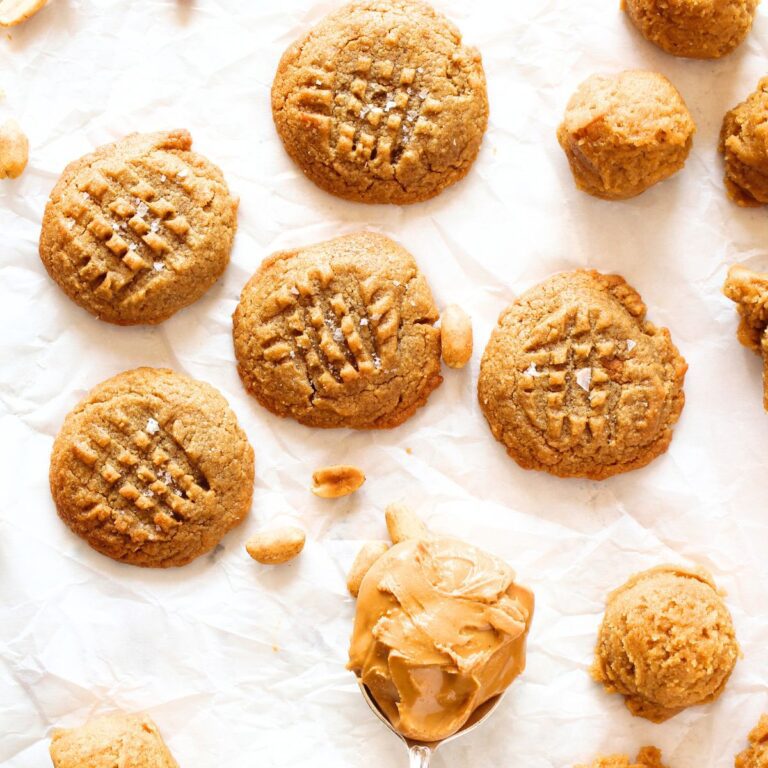 easy keto peanut butter cookie recipe with collagen and high in fiber