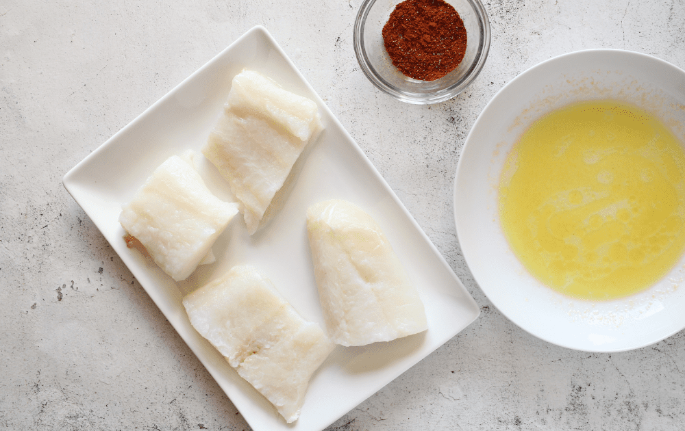 keto baked fish recipe ingredients of cod, olive oil and spices